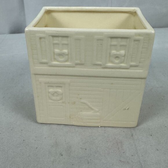 Avon McConnells Corners General Store Ceramic Box - Picture 6 of 8